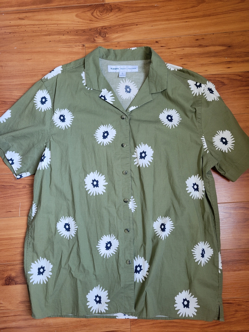 Old Navy Olive Green Short-Sleeve Button-Up with White Floral Print
